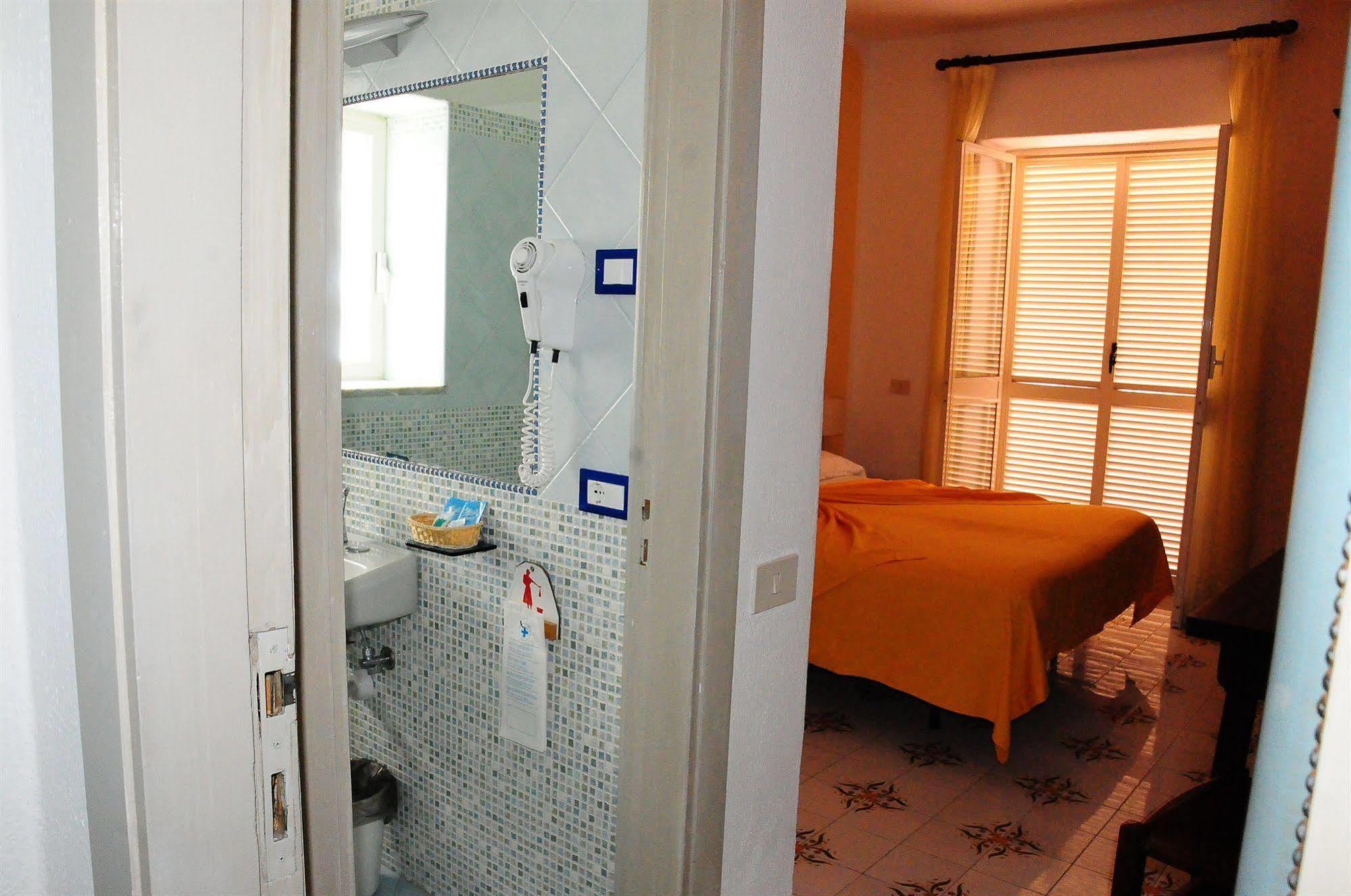 Hotel Belsole Forio di Ischia Екстериор снимка