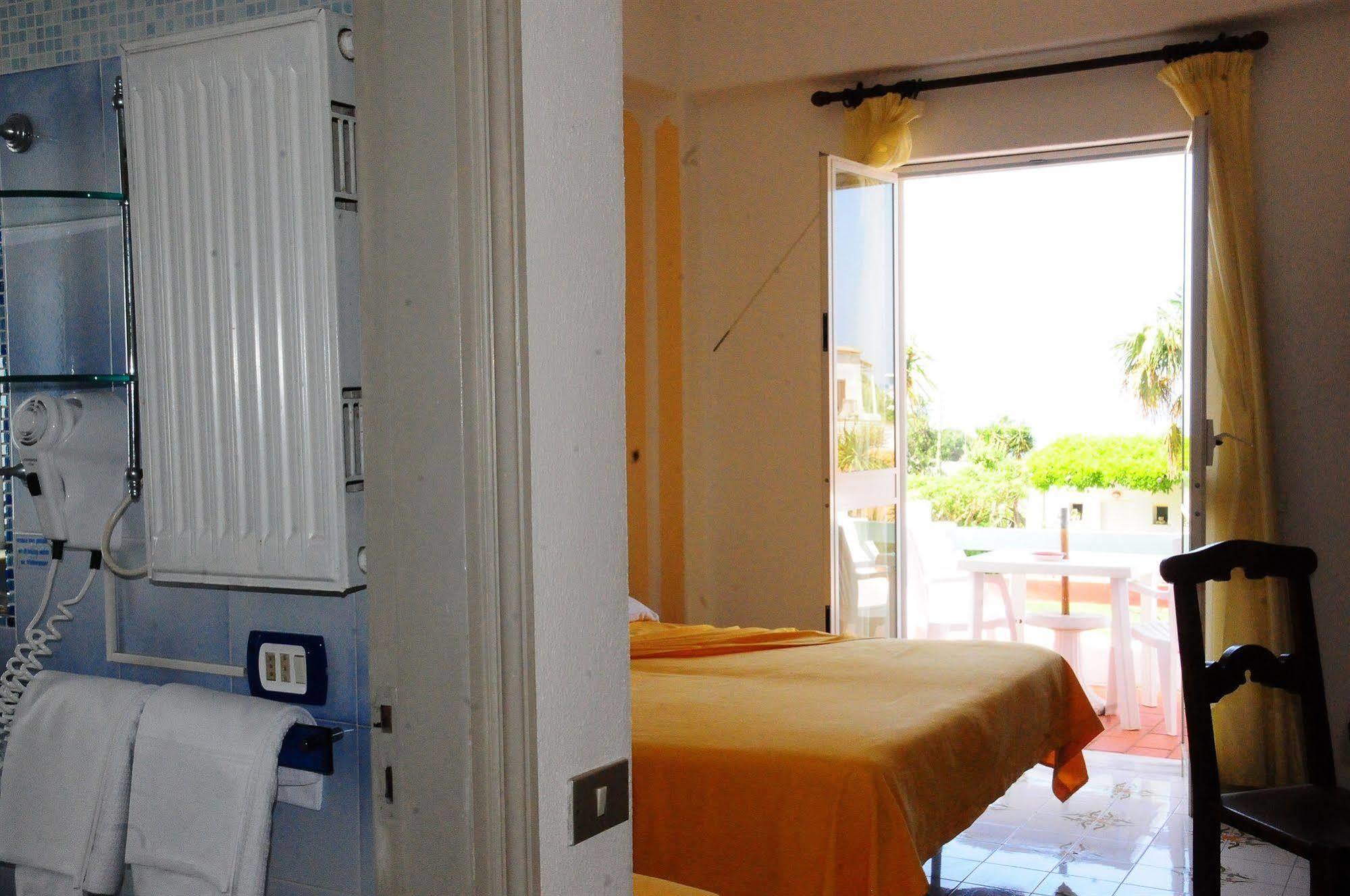 Hotel Belsole Forio di Ischia Екстериор снимка